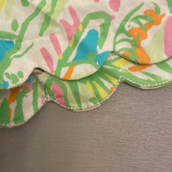LILLY PULITZER Buttercup Shorts Hibiscus Floral 2 - Picture 3 of 9